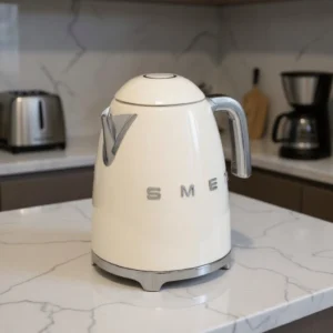 Bouilloire Sans Fil Original SMEG 1.7L 2400W SMEG KLF03CREU crème